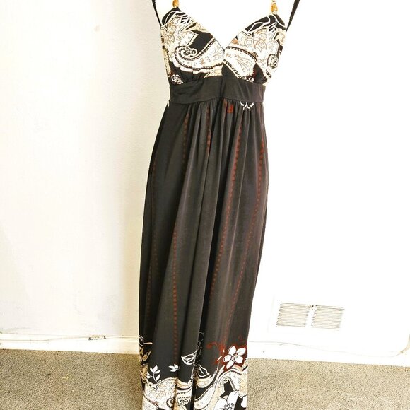 Alyn Paige Black Floral Bottom Halter Boho Maxi Dress Size Small - Picture 1 of 6